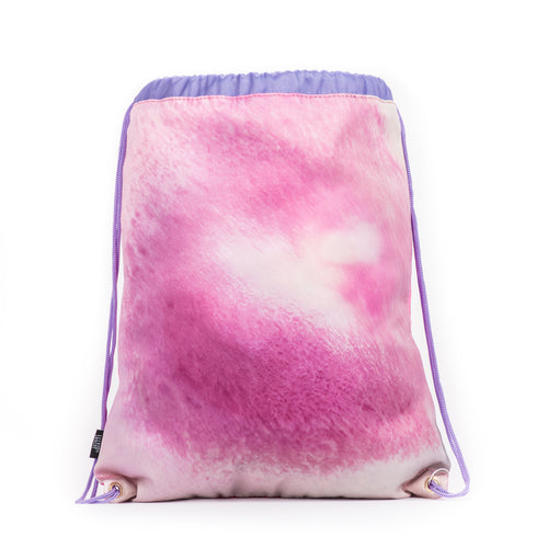 The perfect drawstring bag for carrying your wet swimwear, beach towel, library books, sporting needs and a variety of your other favourite items. Use at school or home on the weekend!